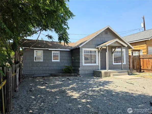2436 Chatham Hill Drive, Wenatchee, WA 98801