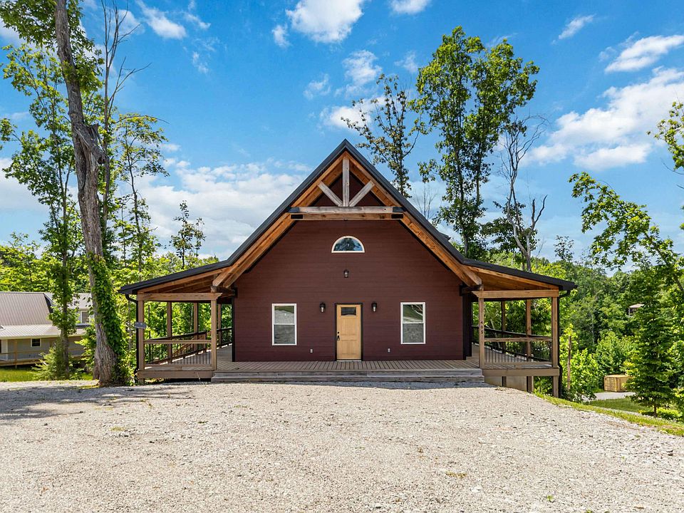 1st image of 495 Pumpkin Creek Cir