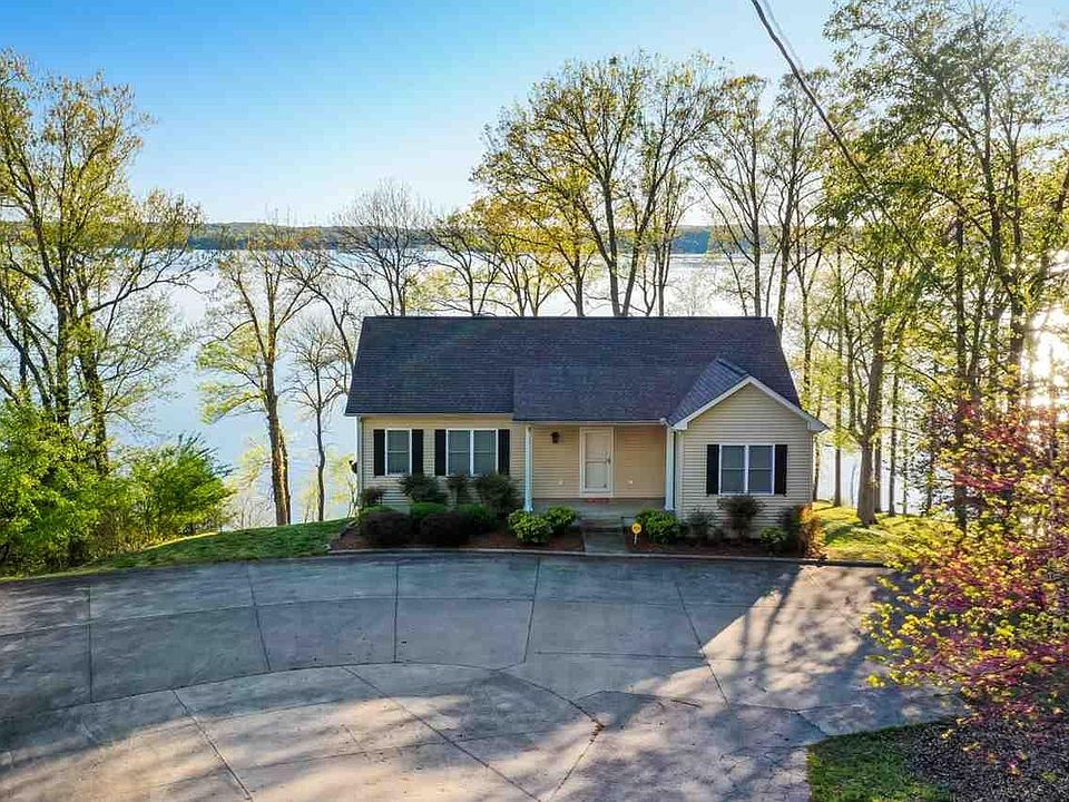 1st image of 618 Beechwood Dr