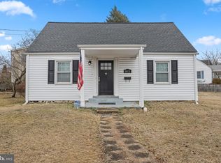 6028 Rixey Dr, Alexandria, VA 22303