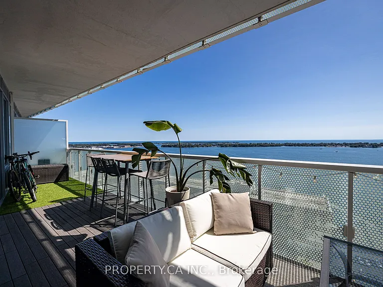 15 Queens Quay E #2203 — Photo 28