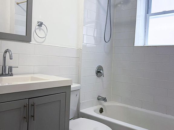 3rd image of 15-17 Woodland Ave #15A