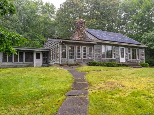 120 West Road, New Hartford, CT 06057