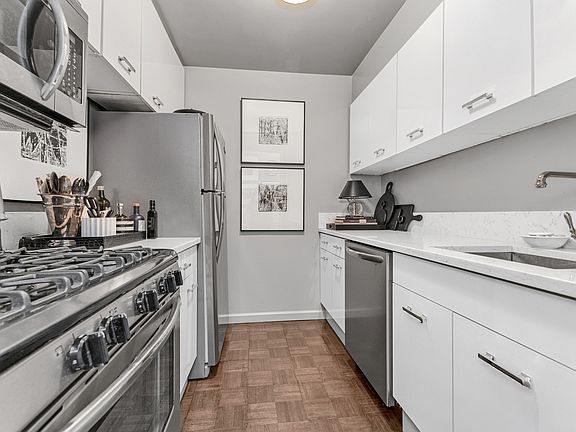 5th image of 445 5th Ave #19C