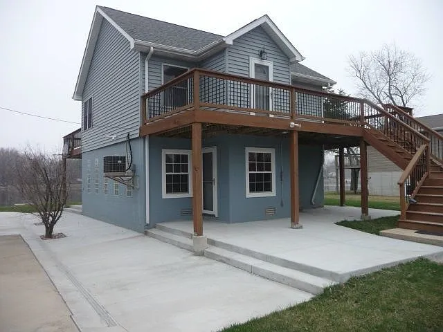 3405 S Shore Dr photo 1