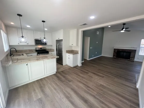 1925 Donahue Dr, El Cajon, CA 92019