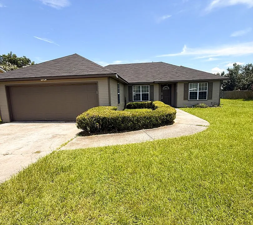 3928 Laurelbrook Dr