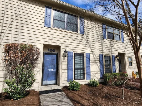 104 Ladbrook Ln, Knoxville, TN 37922