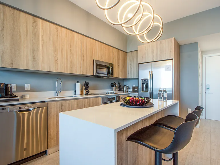 3900 Biscayne Blvd #811 — Photo 5