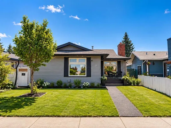 24 W Shawcliffe Rd SW, Calgary, AB T2Y 1G2