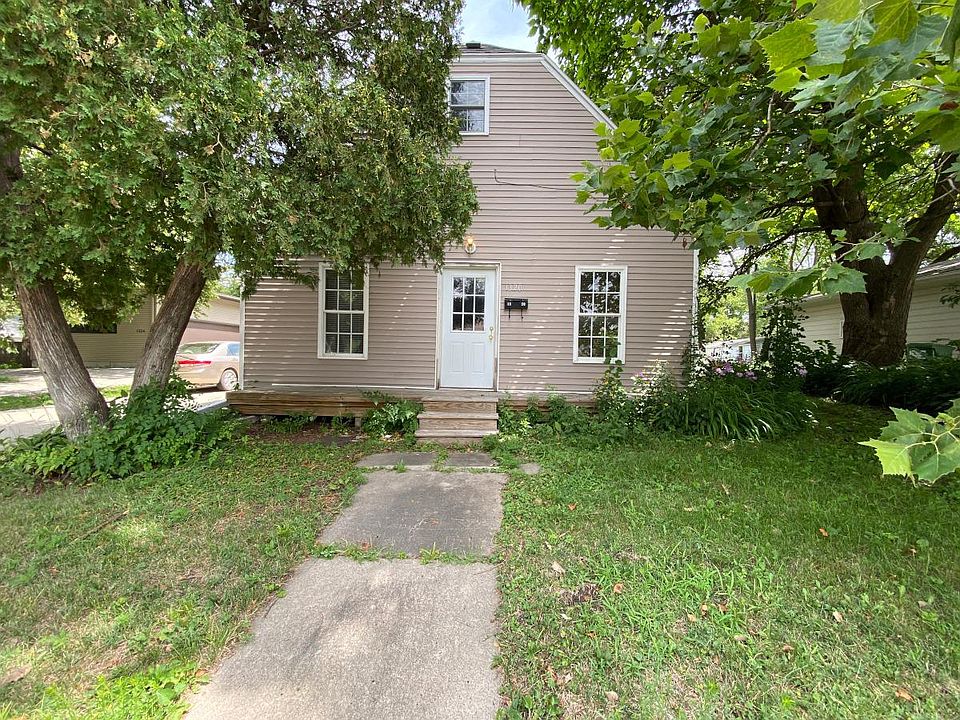 1st image of 1320 Grand Ave
