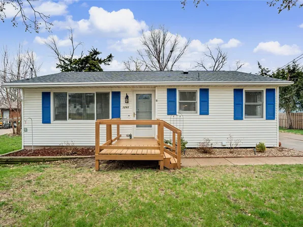 1295 33rd St NE, Cedar Rapids, IA 52402