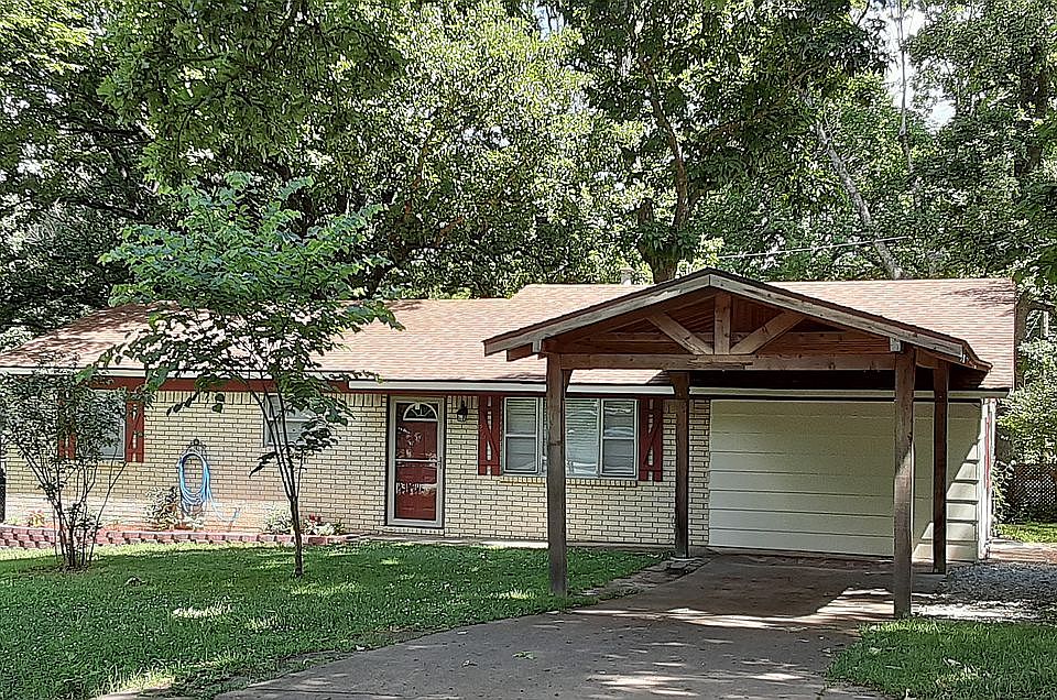 1st image of 26 Centerwood St