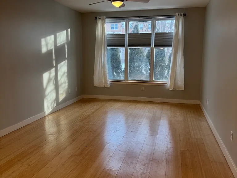410 Farrell St #105 — Photo 15