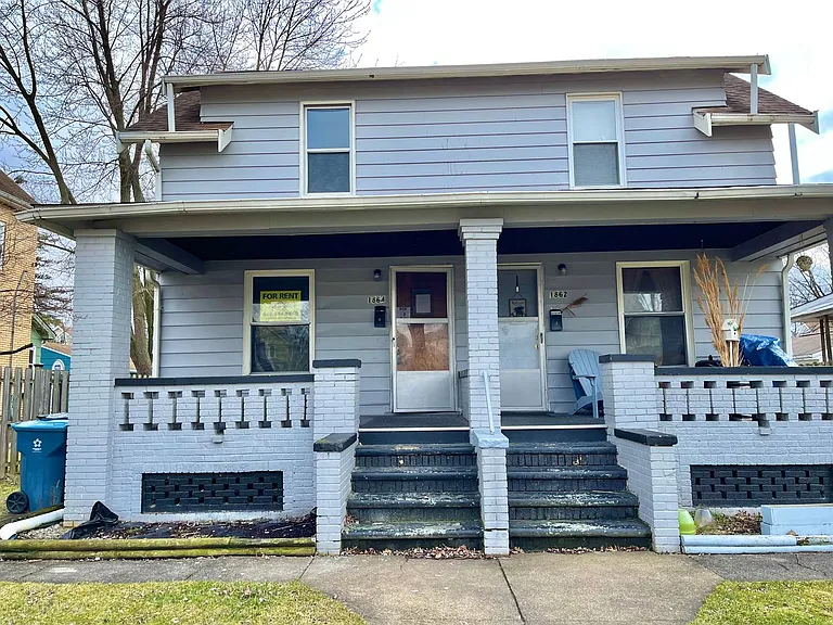 1862-1864 E 33rd Ct — Photo 12