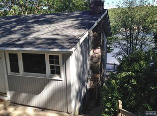 23 Upper Greenwood Lake Rd, Hewitt, NJ 07421