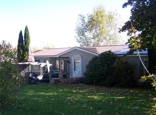 6112 Spring Green Rd, Wolcott, NY 14590