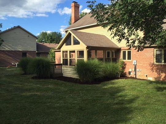 3rd image of 17 White Oak Dr