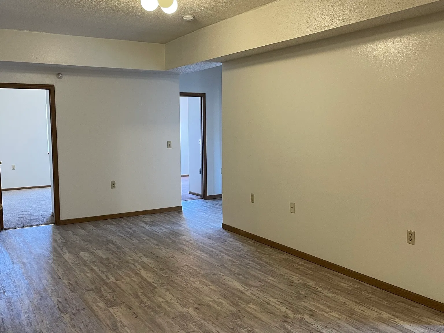 5 bed, $2,611 — Photo 4