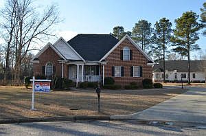 3rd image of 4125 Dartmoor Ln