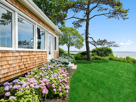 3rd image of 8070 Peconic Bay Blvd