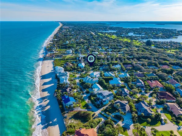 2023 Ocean Ridge Cir, Vero Beach, FL 32963