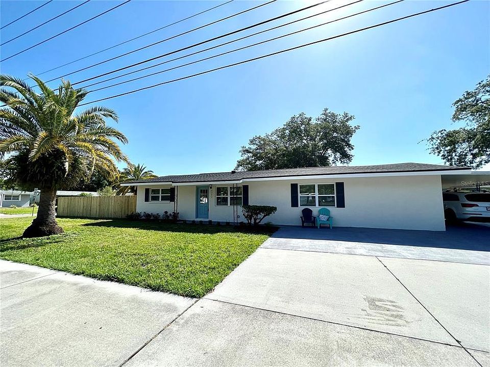 1st image of 146 43rd Ave NE