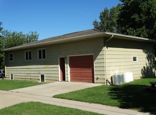 213 6th St S, New Salem, ND 58563