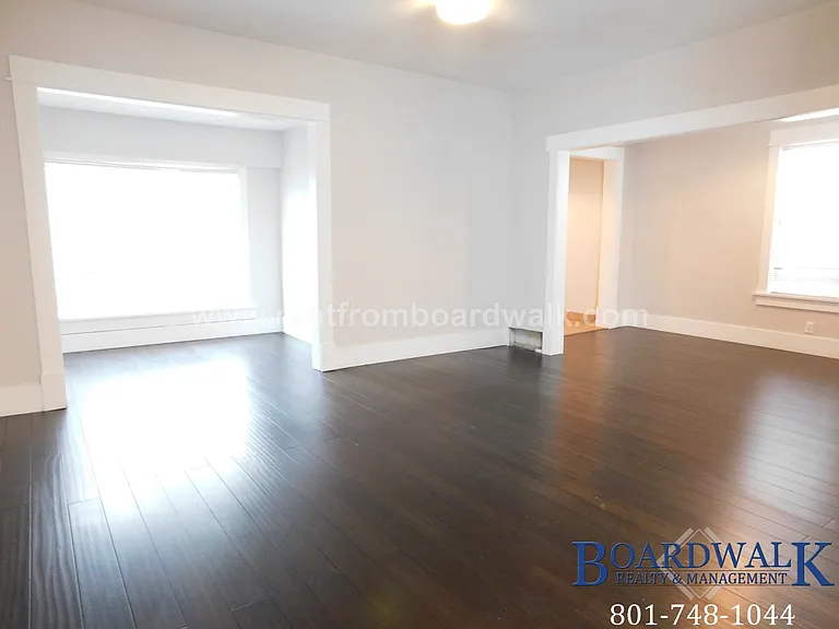 657 E Warnock Ave — Photo 12