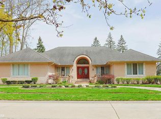 53710 Wellington Dr, Shelby Township, MI 48315