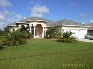 5762 NW Cleburn Dr, Port Saint Lucie, FL 34986