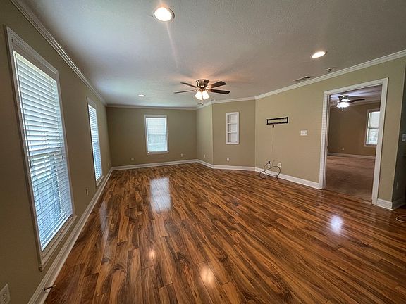 3rd image of 141 Madeline Hill Ct