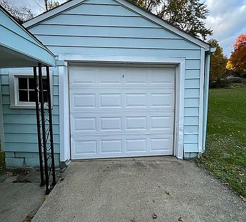 2nd image of 107 Fleetwood Ct