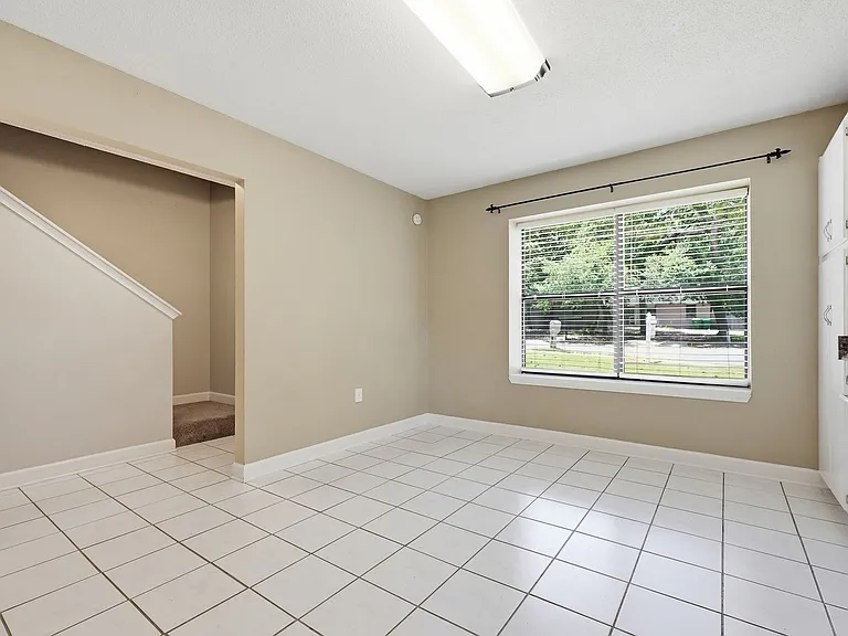 519 Matthew St — Photo 14