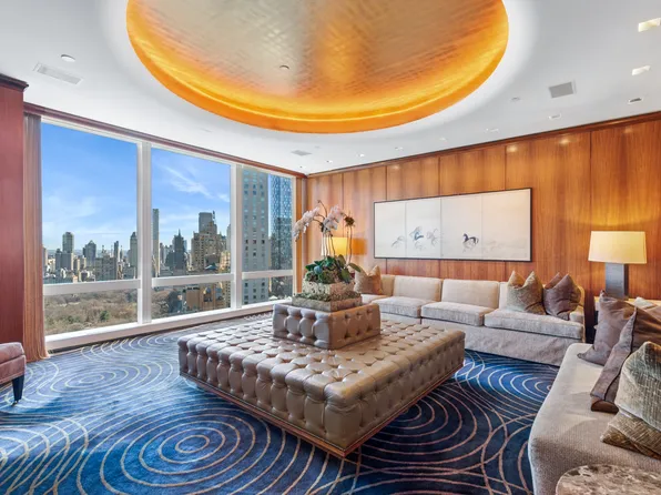 25 Columbus Circle image 17 of 19