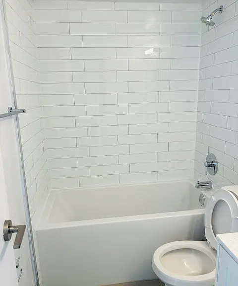 500 Duplex Ave #408 — Photo 7