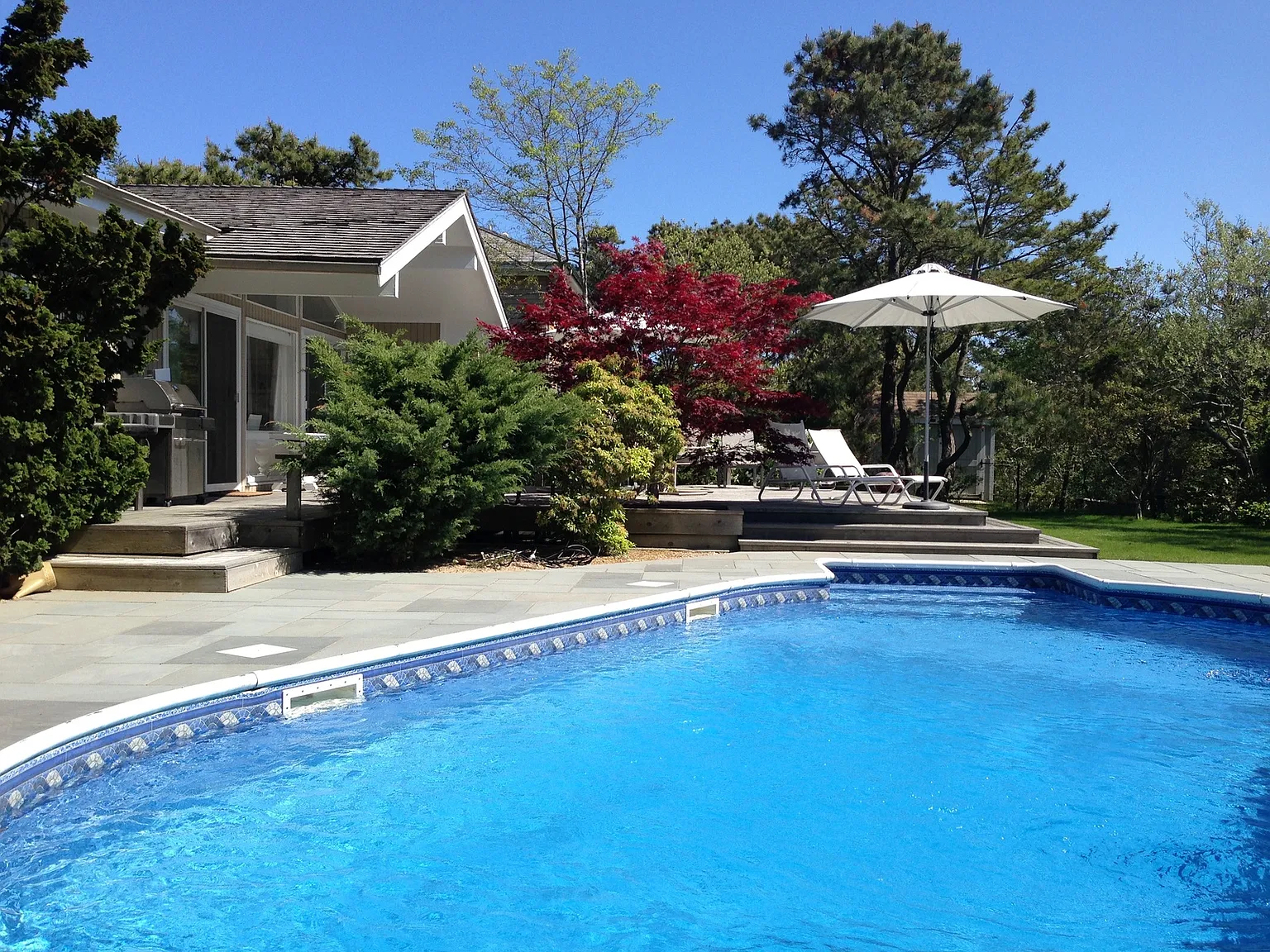 Renovated Amagansett Dunes-half Block to Ocean — Photo 2