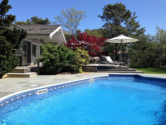 2nd image of 62 Gardiner Dr