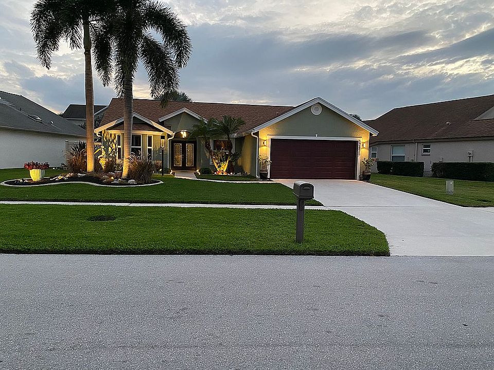 2nd image of 12825 Meadowbreeze Dr