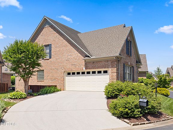 2nd image of 1166 Highgrove Garden Way