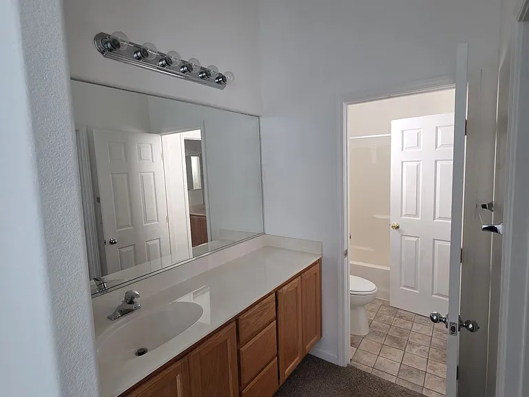 2271 Celtic Dr — Photo 14