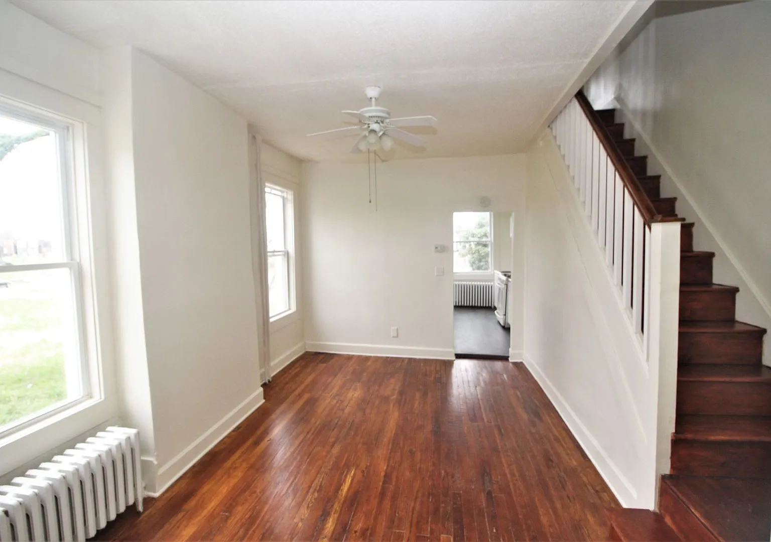 Nice EOG Coldstream Homestead Montebello 3bd/1ba w/ W/D! Available now — Photo 2