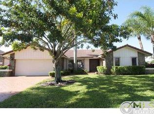 19827 Boca Greens Dr, Boca Raton, FL 33498