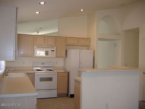 4th image of 4424 W Golden Ln