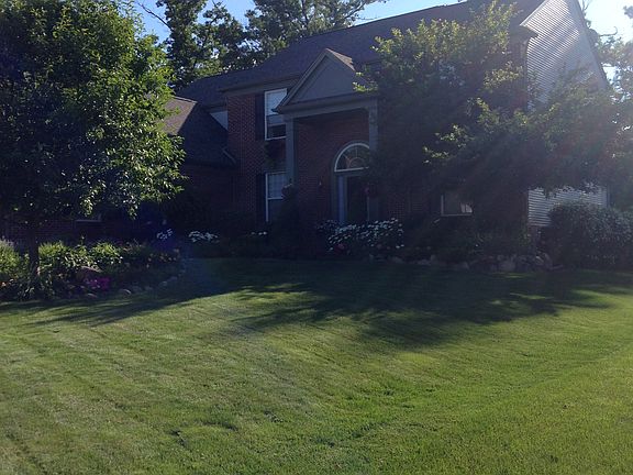 2nd image of 3340 N Drexel Ave