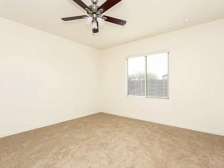 4116 S 81st Dr — Photo 10