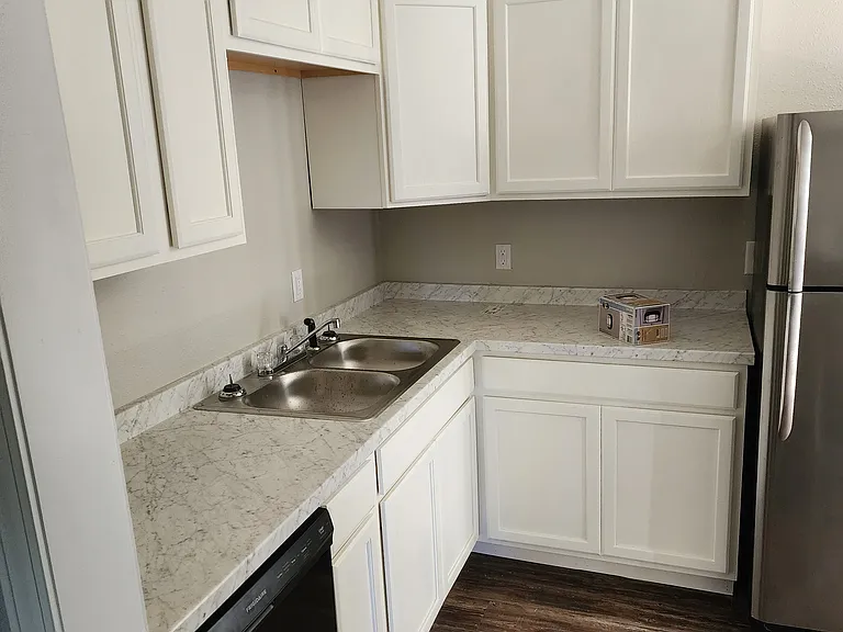 3175 Morningside St — Photo 14