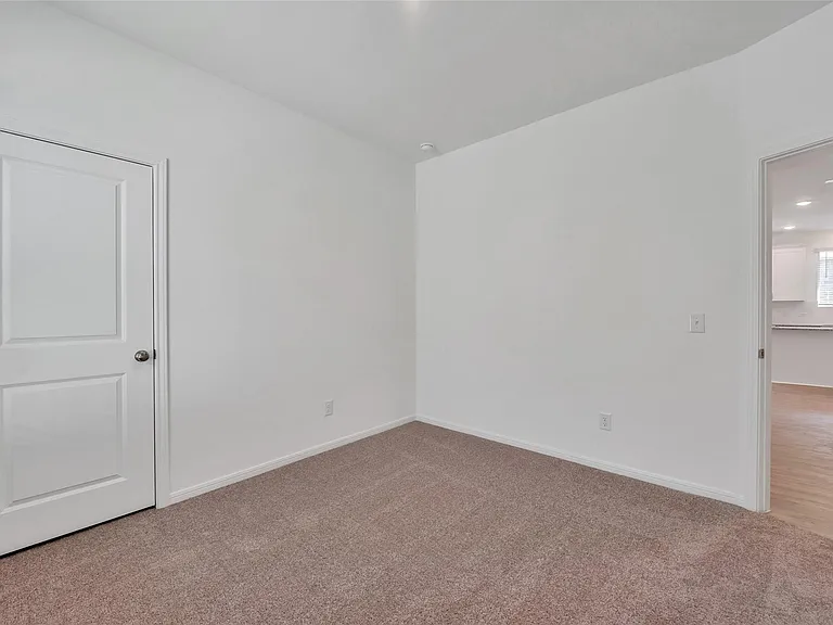 339 Lippizan Dr — Photo 17