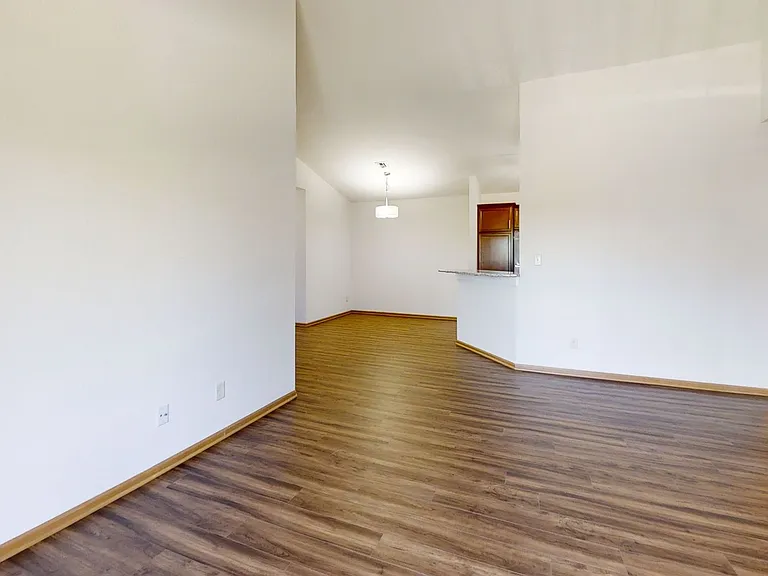 N86W14240 Fond Du Lac Ave #14240 — Photo 6