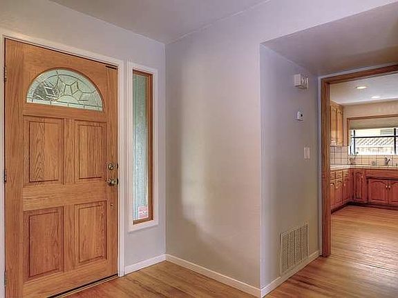 2nd image of 221 Alvarado Way